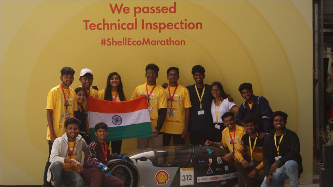 Das von Acsia betreute Team von Ingenieurstudenten gewinnt den Sicherheitspreis beim Shell Eco-Marathon